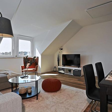 'Traveller Lodge' Grosszuegiges Apartment - 3 Bedroom 10Min To Hbf, Full Kitchen, Homeoffice, Netflix, Wifi Dusseldorf Luaran gambar