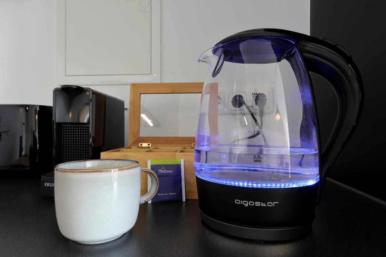 'Traveller Lodge' Grosszuegiges Apartment - 3 Bedroom 10Min To Hbf, Full Kitchen, Homeoffice, Netflix, Wifi Dusseldorf Luaran gambar